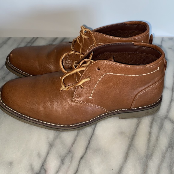 Boys Shoes US 7 1/2, EUR 40 - Picture 4 of 6